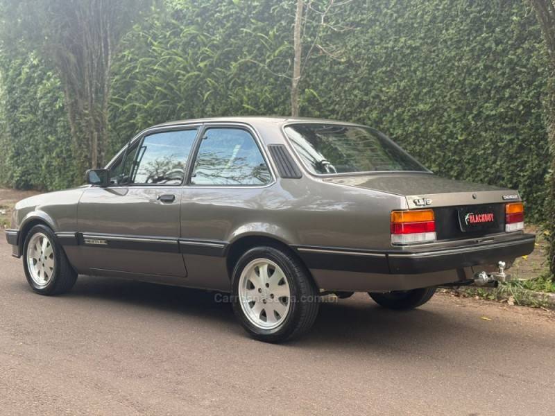 CHEVROLET - CHEVETTE - 1989/1989 - Marrom - Sob Consulta