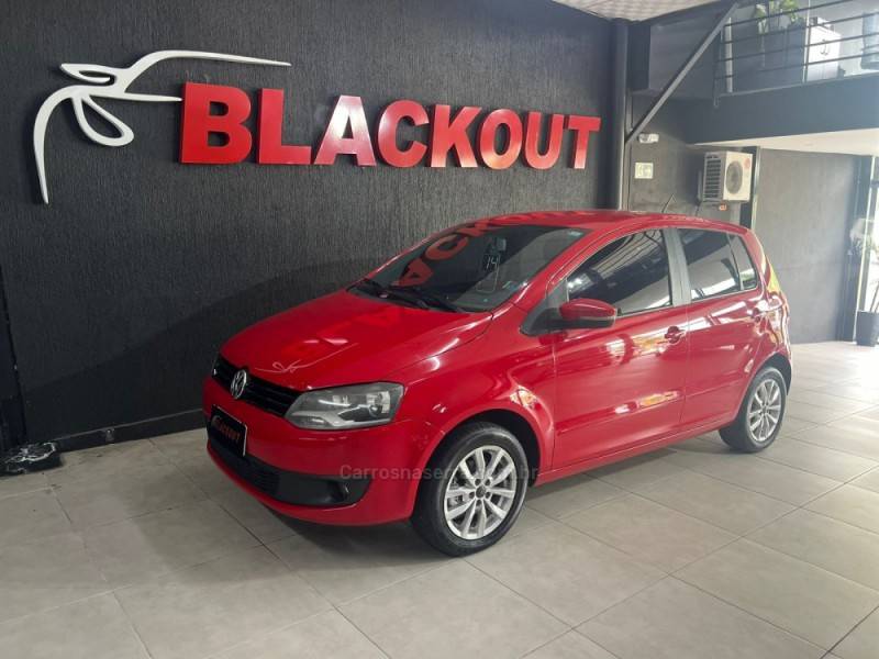 VOLKSWAGEN - FOX - 2014/2014 - Vermelha - Sob Consulta