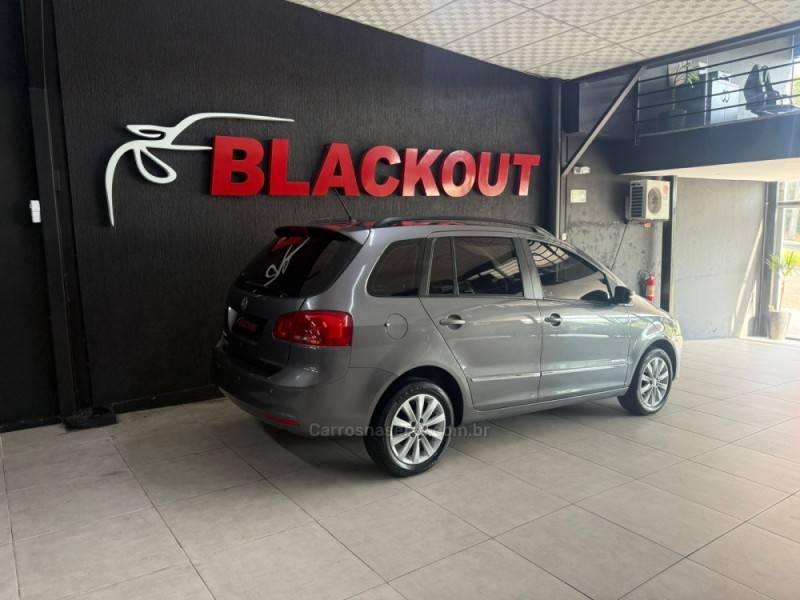VOLKSWAGEN - SPACEFOX - 2011/2011 - Cinza - Sob Consulta