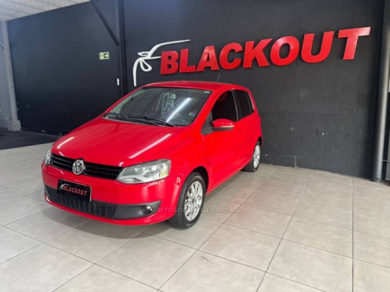 VOLKSWAGEN - FOX - 2014/2014 - Vermelha - Sob Consulta