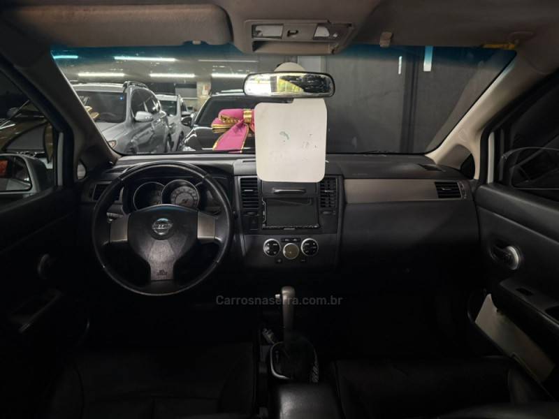 NISSAN - TIIDA - 2008/2008 - Prata - R$ 35.900,00