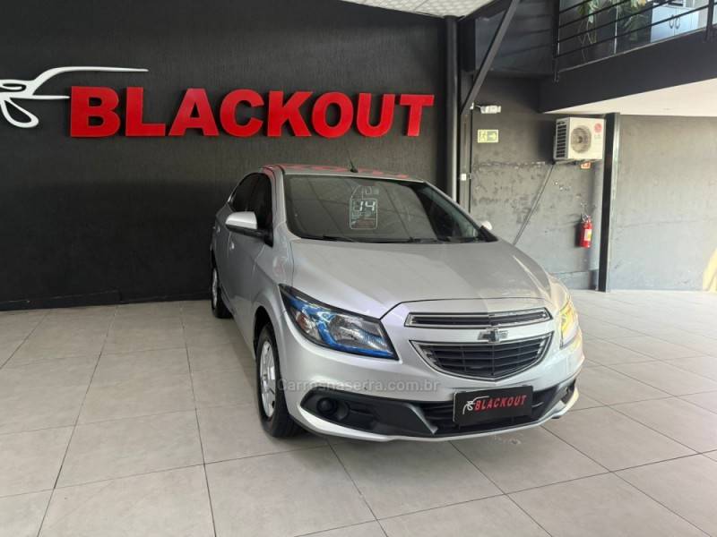 CHEVROLET - ONIX - 2014/2014 - Prata - Sob Consulta