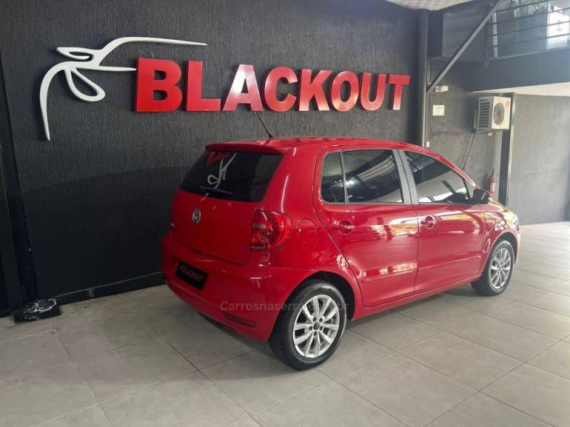 VOLKSWAGEN - FOX - 2014/2014 - Vermelha - Sob Consulta