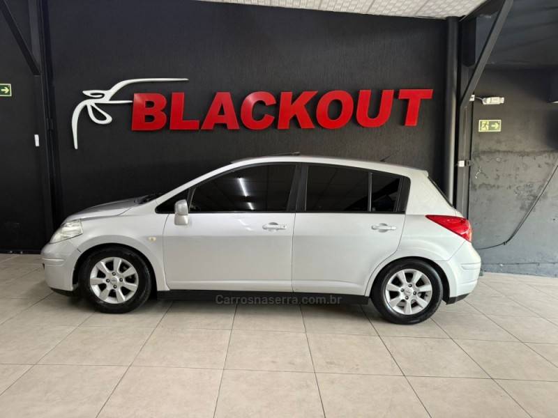 NISSAN - TIIDA - 2008/2008 - Prata - R$ 35.900,00