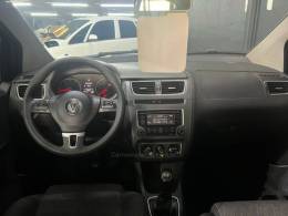VOLKSWAGEN - FOX - 2014/2014 - Vermelha - Sob Consulta