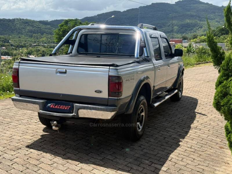 FORD - RANGER - 2004/2004 - Prata - Sob Consulta